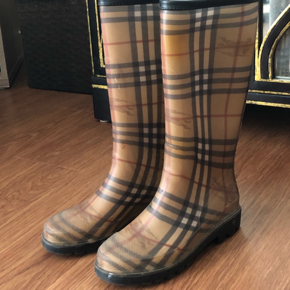 Burberry rain boots
